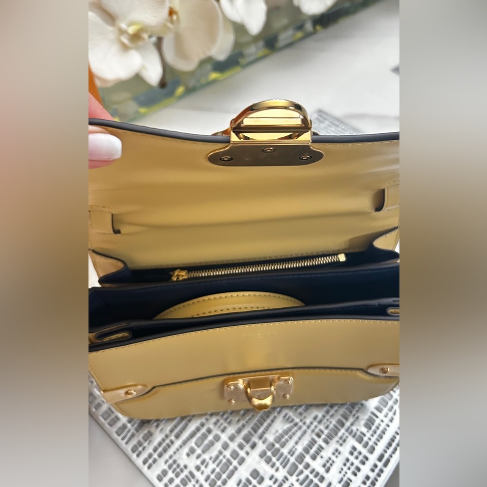LOUIS VUITTON Orsay Jaune Bag - Picture 4 of 10
